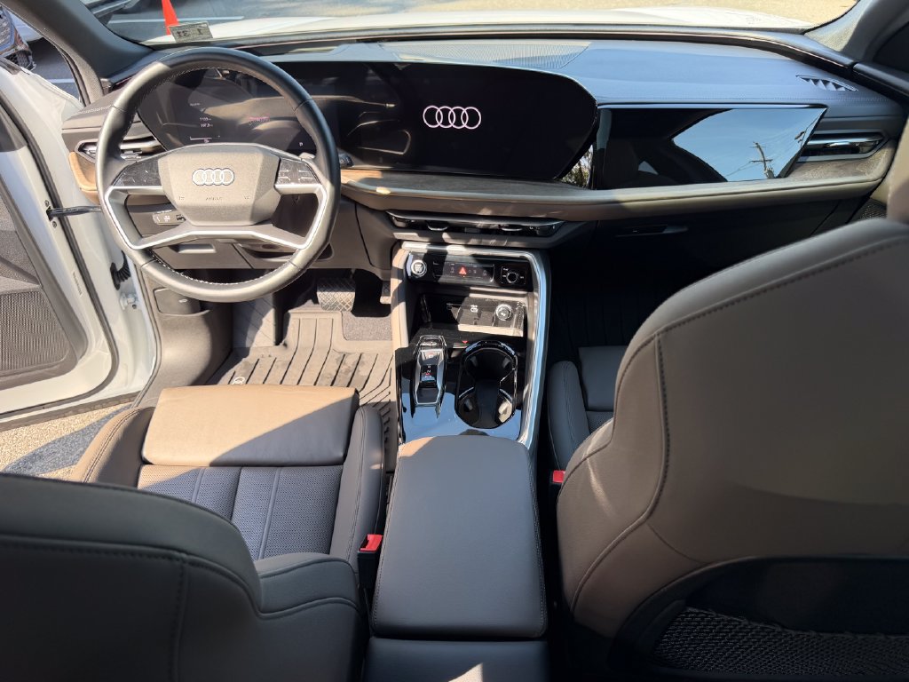Used 2025 Audi Q5 Premium w/ Premium Plus AWD/4WD image 19