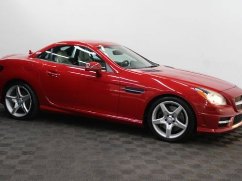 Used 2012 Mercedes-Benz SLK 350 image 3