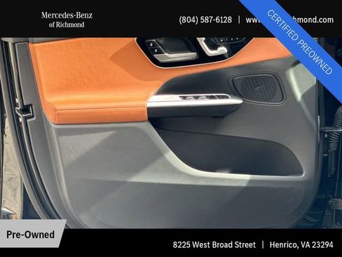 Used 2023 Mercedes-Benz GLC 300 4MATIC image 11