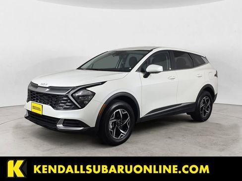 Used 2023 Kia Sportage LX image 1