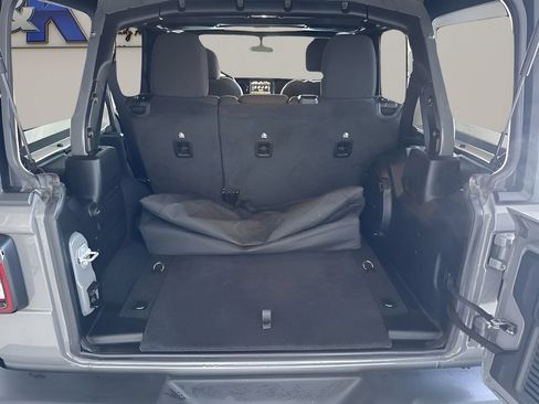 Used 2023 Jeep Wrangler Unlimited Sport AWD/4WD image 26