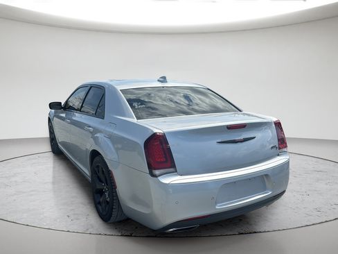 Used 2022 Chrysler 300 S RWD image 8