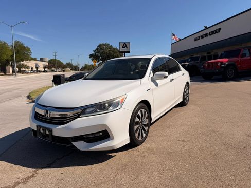 Used 2017 Honda Accord EX-L image 1
