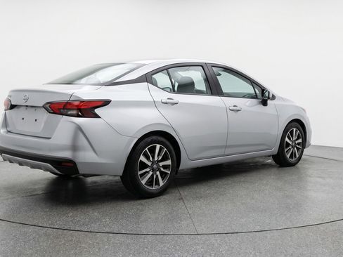 Used 2025 Nissan Versa SV FWD image 9