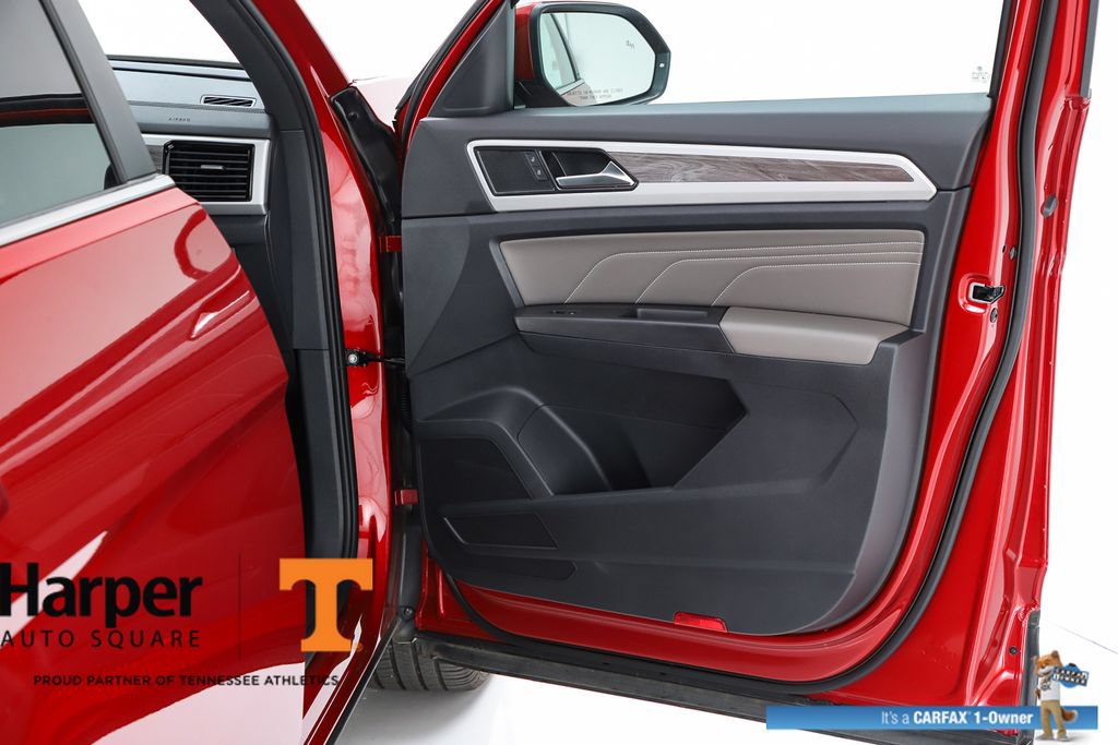 Used 2023 Volkswagen Atlas Cross Sport SE FWD image 32