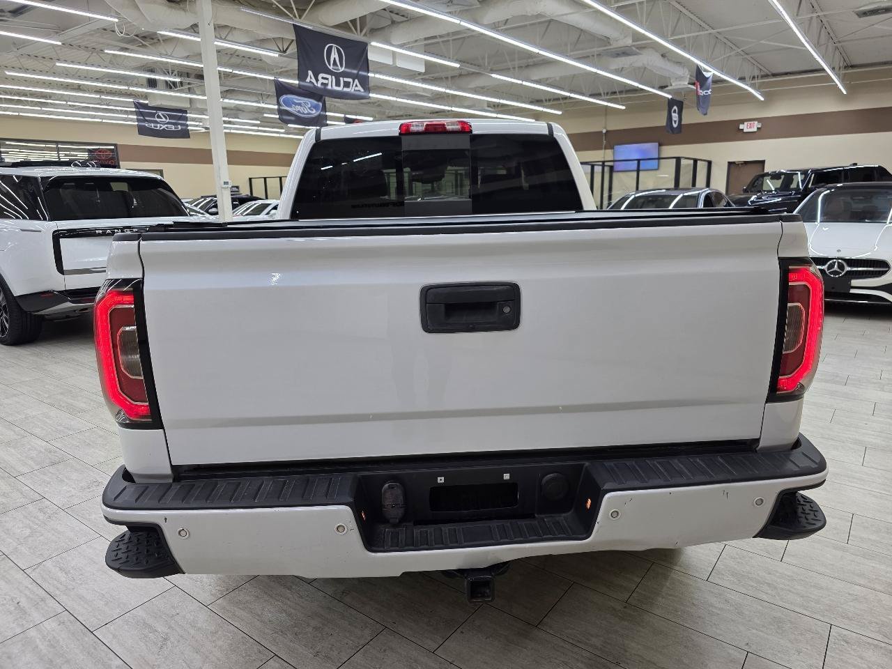 Used 2017 GMC Sierra 1500 Denali AWD/4WD image 7