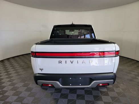 Used 2024 Rivian R1T Adventure Dual AWD/4WD image 4