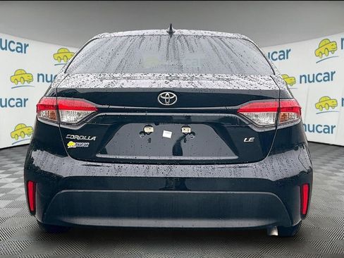 Used 2025 Toyota Corolla LE FWD image 5