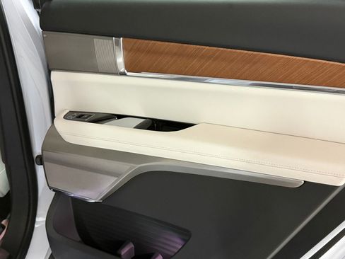 New 2026 Cadillac Vistiq Sport image 47