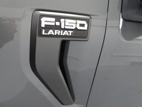 Used 2022 Ford F150 Lariat w/ Equipment Group 502A High AWD/4WD image 27