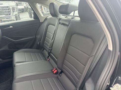 Used 2024 Volkswagen Jetta SE image 25