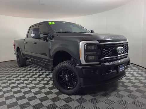 Used 2023 Ford F250 Lariat w/ Lariat Ultimate Package image 1