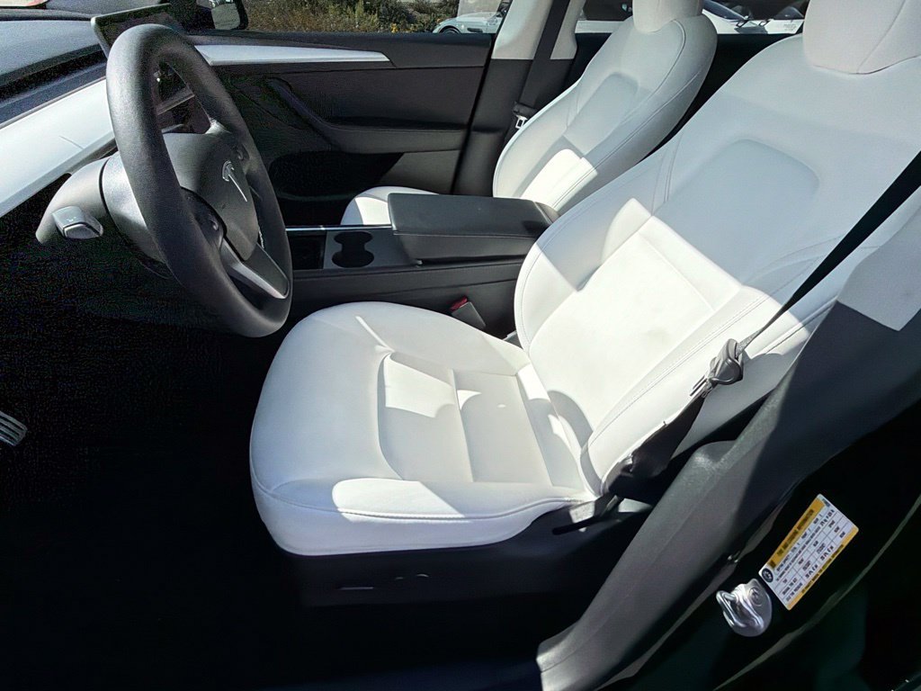 Used 2023 Tesla Model Y Performance AWD/4WD image 20