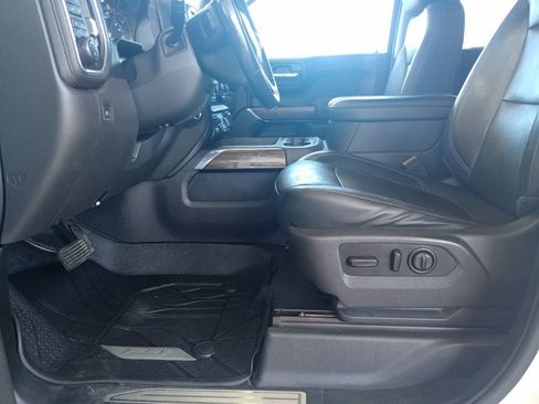 Used 2019 Chevrolet Silverado 1500 RST AWD/4WD image 16