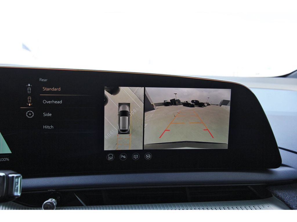 Certified 2025 Cadillac Optiq Sport 2 AWD/4WD image 22
