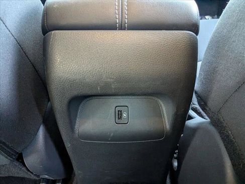 Used 2025 Nissan Sentra SV image 16