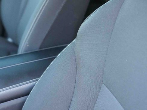 Used 2024 Nissan Rogue S FWD image 22