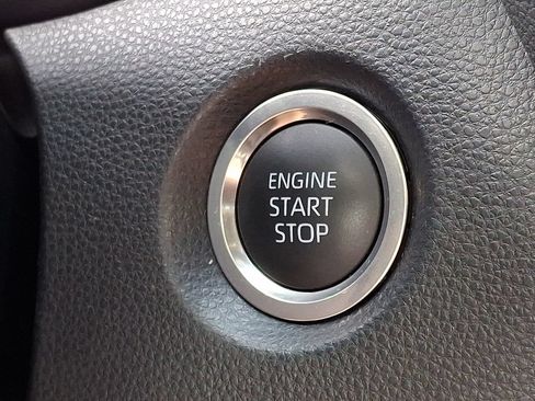 Certified 2025 Toyota Corolla SE w/ Convenience Package FWD image 27