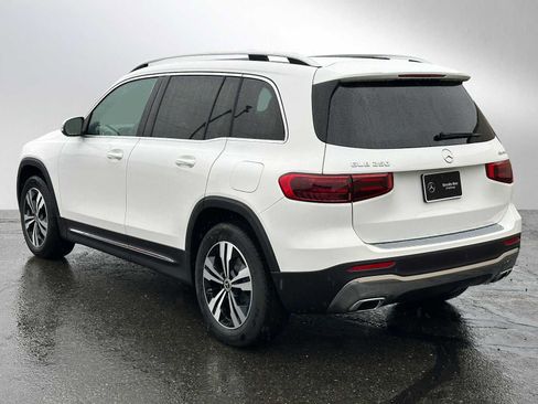 Used 2026 Mercedes-Benz GLB 250 4MATIC image 6