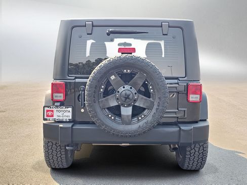 Used 2011 Jeep Wrangler Sport AWD/4WD image 3