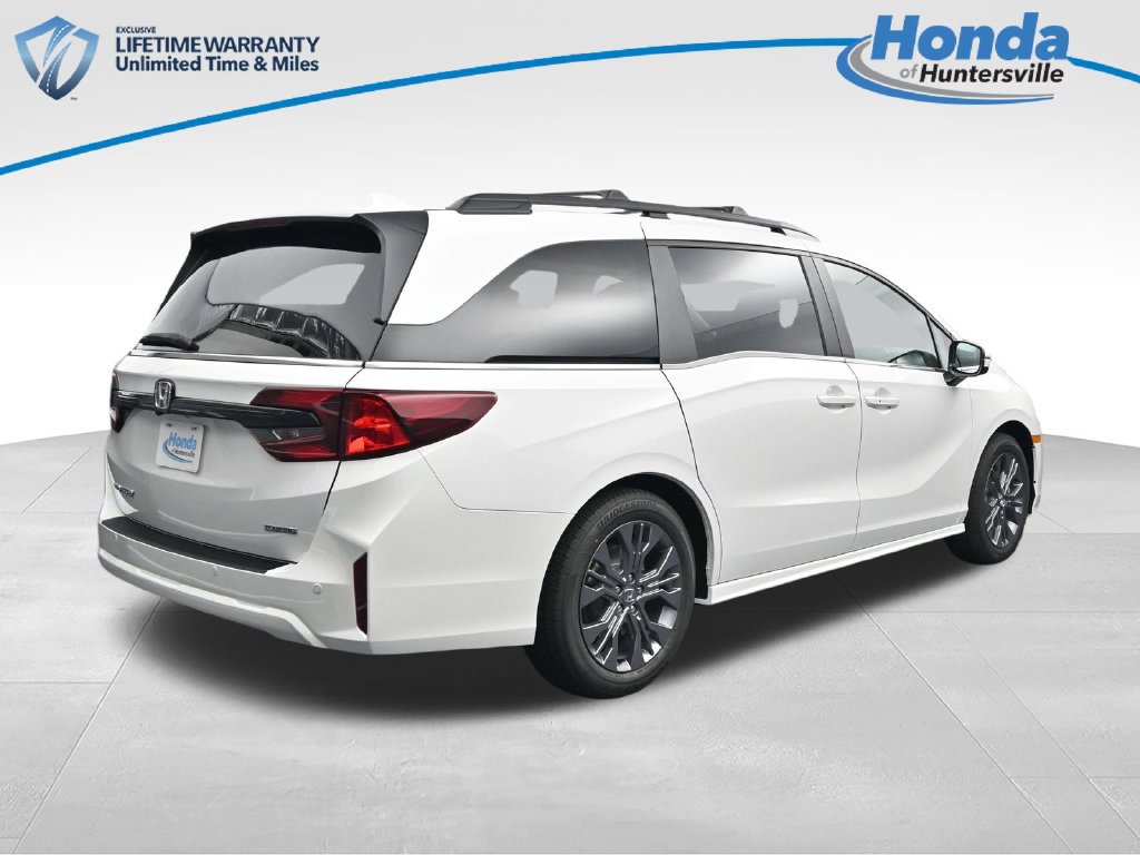 New 2027 Honda Odyssey Touring image 3