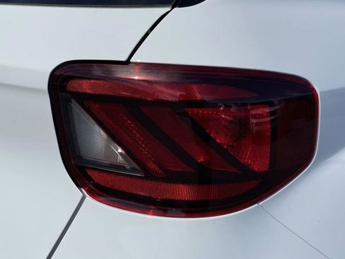 New 2026 Hyundai Venue SEL FWD image 36