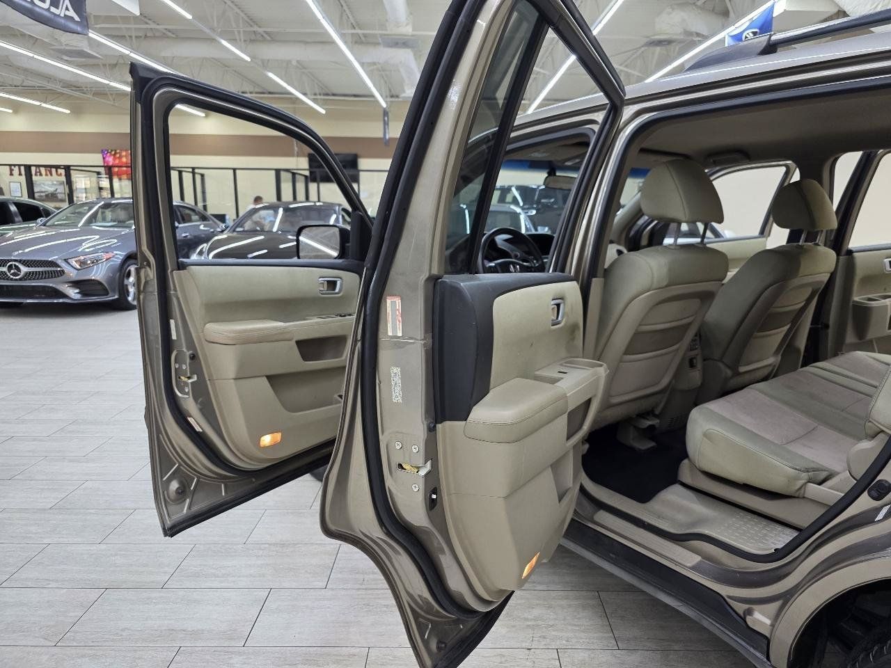 Used 2011 Honda Pilot EX image 12