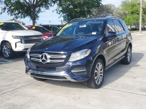 Used 2019 Mercedes-Benz GLE 400 4MATIC image 7