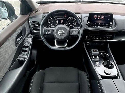 Certified 2023 Nissan Rogue S image 17