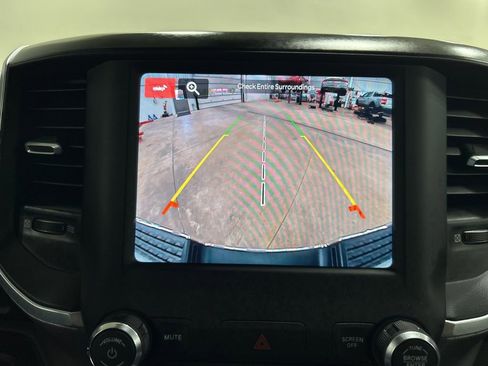 Used 2024 RAM 2500 Big Horn image 19