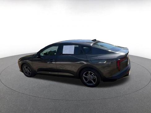 Used 2025 Kia K4 LXS FWD image 10