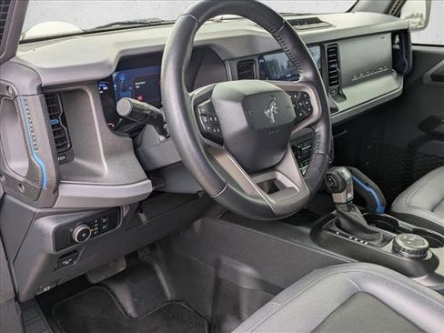 Used 2024 Ford Bronco Black Diamond image 9