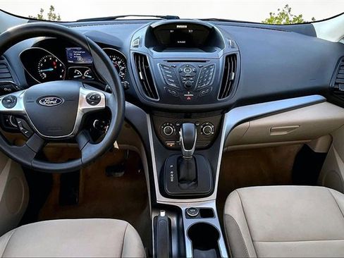 Used 2015 Ford Escape SE image 14