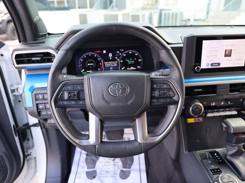 Used 2024 Toyota Tacoma TRD Off-Road image 49