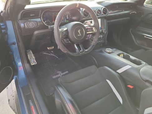 Used 2020 Ford Mustang Shelby GT500 w/ Technology Package image 10