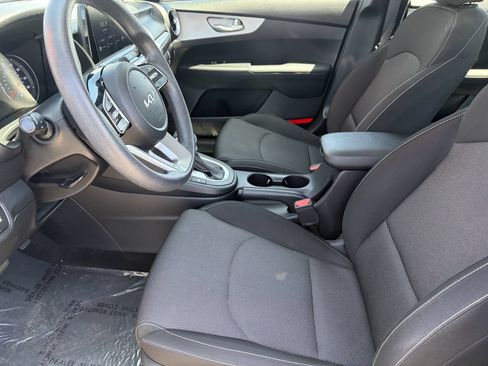Used 2024 Kia Forte LXS FWD image 21