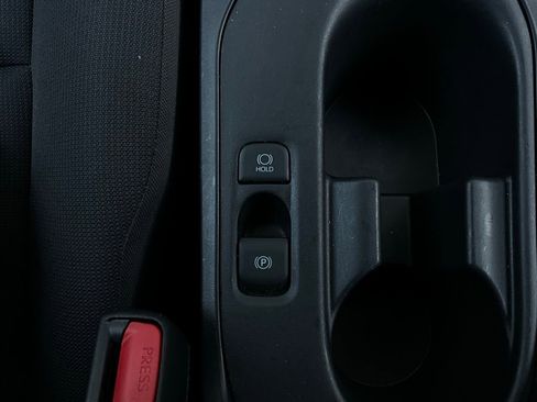 Used 2025 Toyota Corolla LE image 21