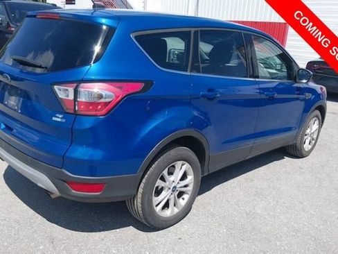 Used 2017 Ford Escape SE AWD/4WD image 4