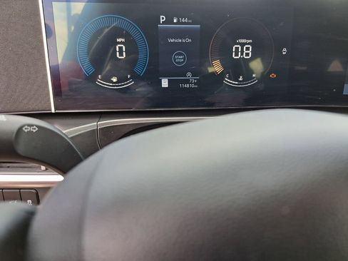 Used 2024 Hyundai Santa Fe SE image 12