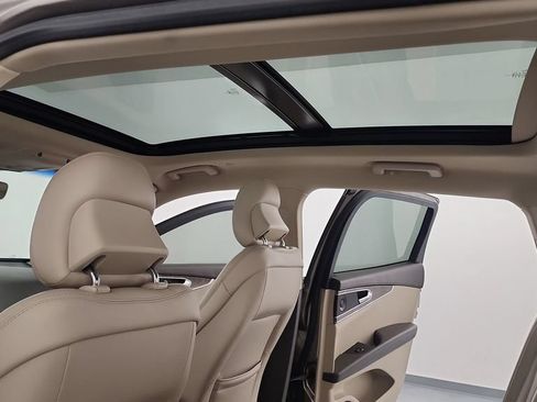 Used 2019 Lincoln Nautilus Reserve w/ Cargo Utility Package AWD/4WD image 15