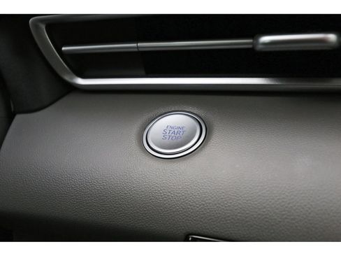 Certified 2025 Hyundai Elantra Sport FWD image 28