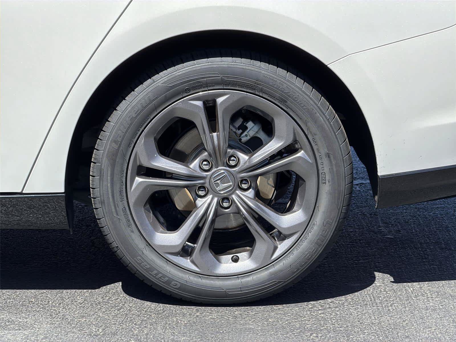 Used 2024 Honda Accord EX-L image 9