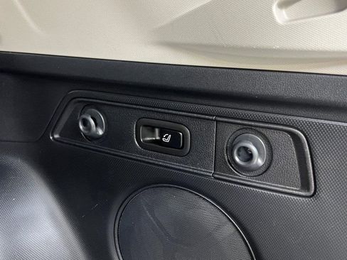 Used 2024 Subaru Forester Touring image 14