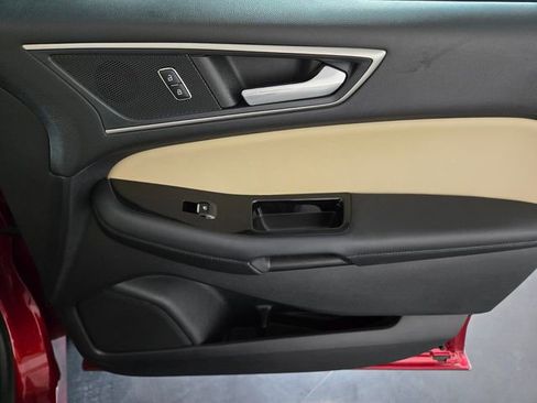 Used 2019 Ford Edge SEL w/ Equipment Group 201A FWD image 25