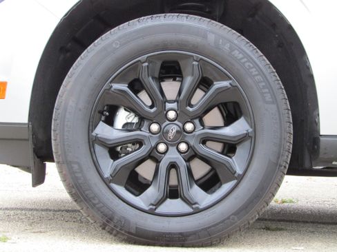 Certified 2024 Ford Maverick XLT w/ XLT Luxury Package image 11