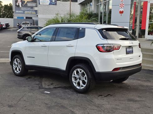 New 2026 Jeep Compass Latitude image 5