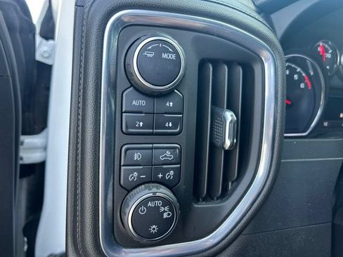 Used 2021 Chevrolet Silverado 1500 RST AWD/4WD image 16