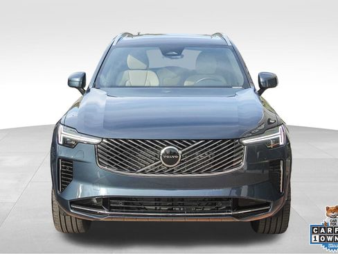 Certified 2025 Volvo XC90 B5 Core w/ Climate Package image 2