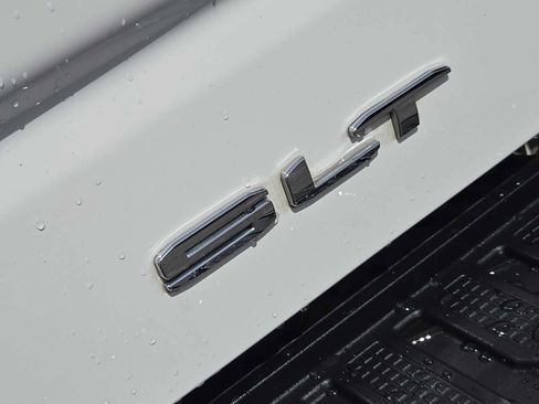 Certified 2024 GMC Sierra 1500 SLT AWD/4WD image 11