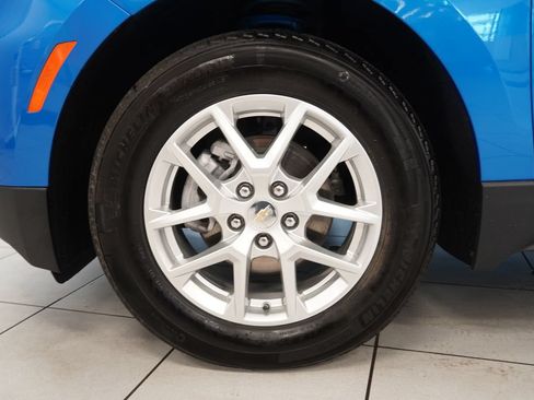 Used 2024 Chevrolet Equinox LT w/ LPO, Floor Liner Package FWD image 17